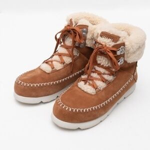 Manitobah.New! Pacific Hiker Boots.